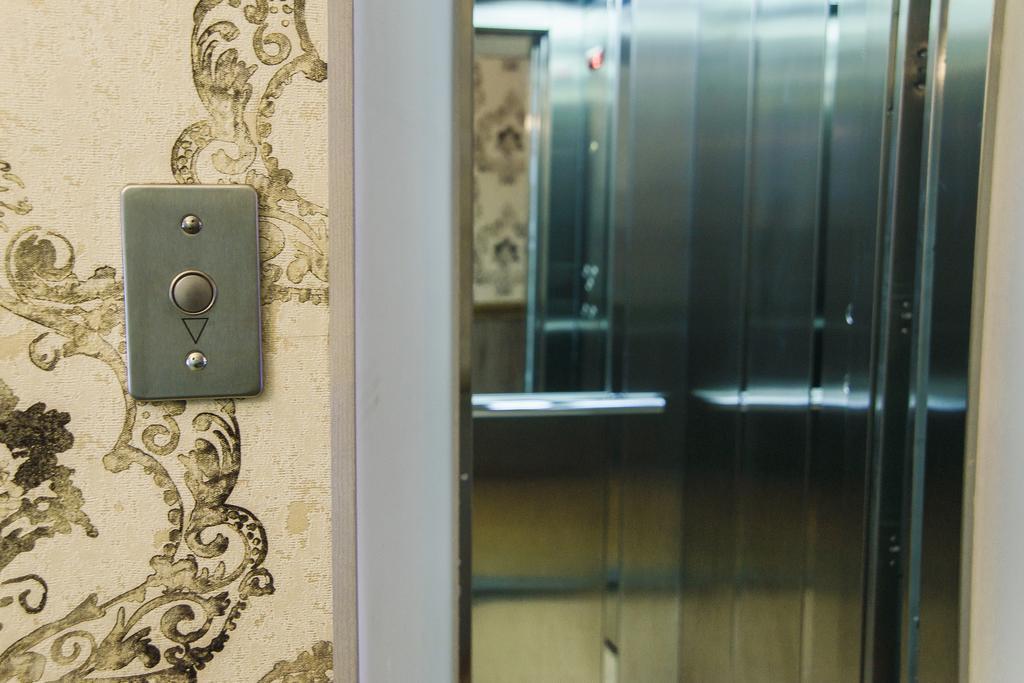 Promenade Park Hotel Shymkent Eksteriør billede