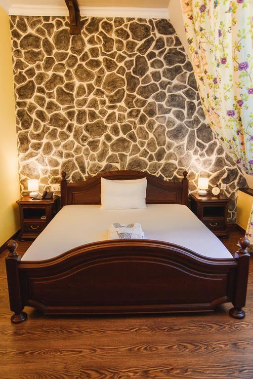 Promenade Park Hotel Shymkent Eksteriør billede