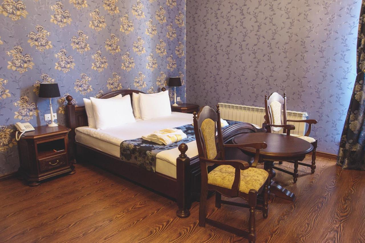 Promenade Park Hotel Shymkent Eksteriør billede